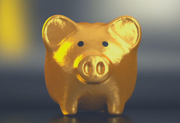 Golden piggy bank_Tax return advice for counsellors